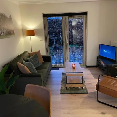 Bed En Natuurhuisje * Laren (Gelderland)